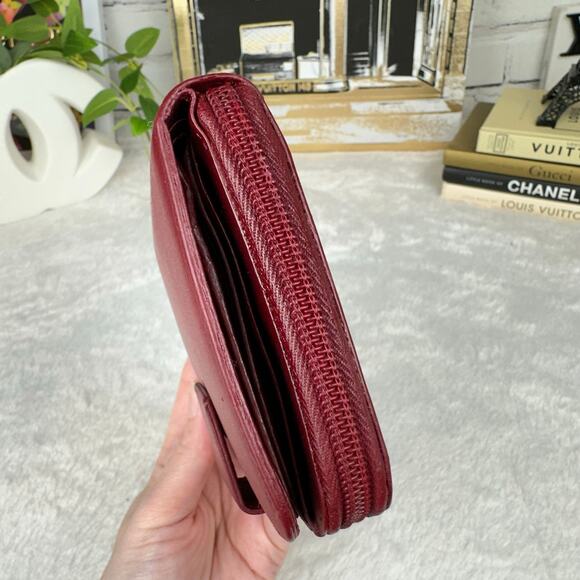 Prada Compact Patent Leather Vintage wallet maroon red with auth card - Picture 3 of 16